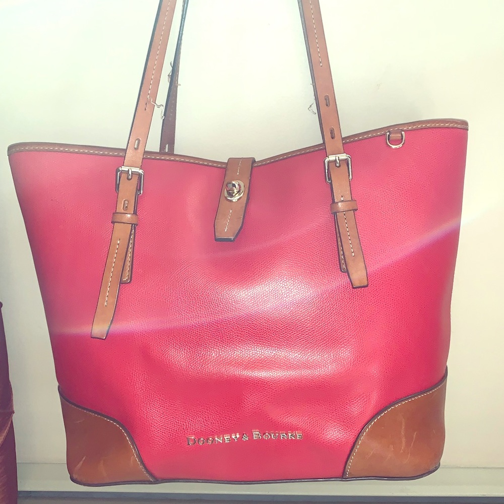 Dooney and Bourke tote